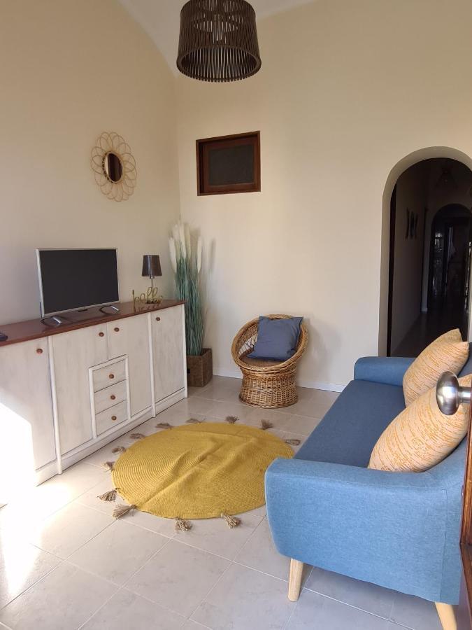 Different House Holidays Fuzeta Esterno foto