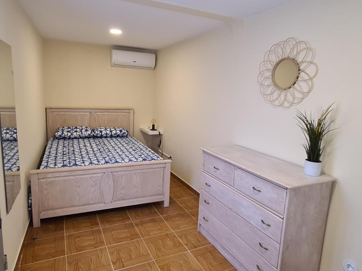 Different House Holidays Fuzeta Esterno foto